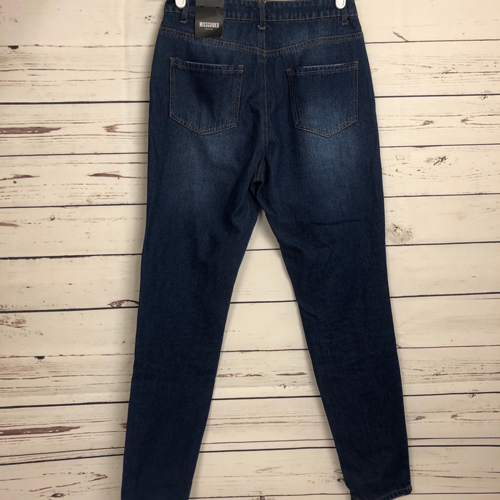 Misguided Jeans Riot High Rise Mom Blue High Waist - Picture 3 of 8